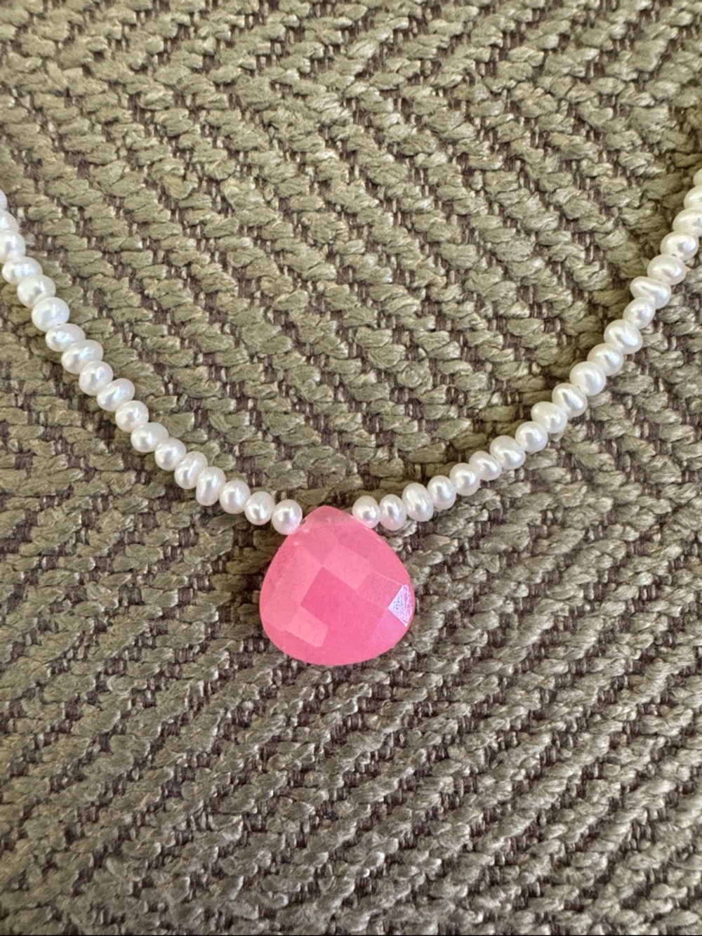 Freshwater Pearls With Strawberry Quartz Pendant Necklace - Picture 3 of 4
